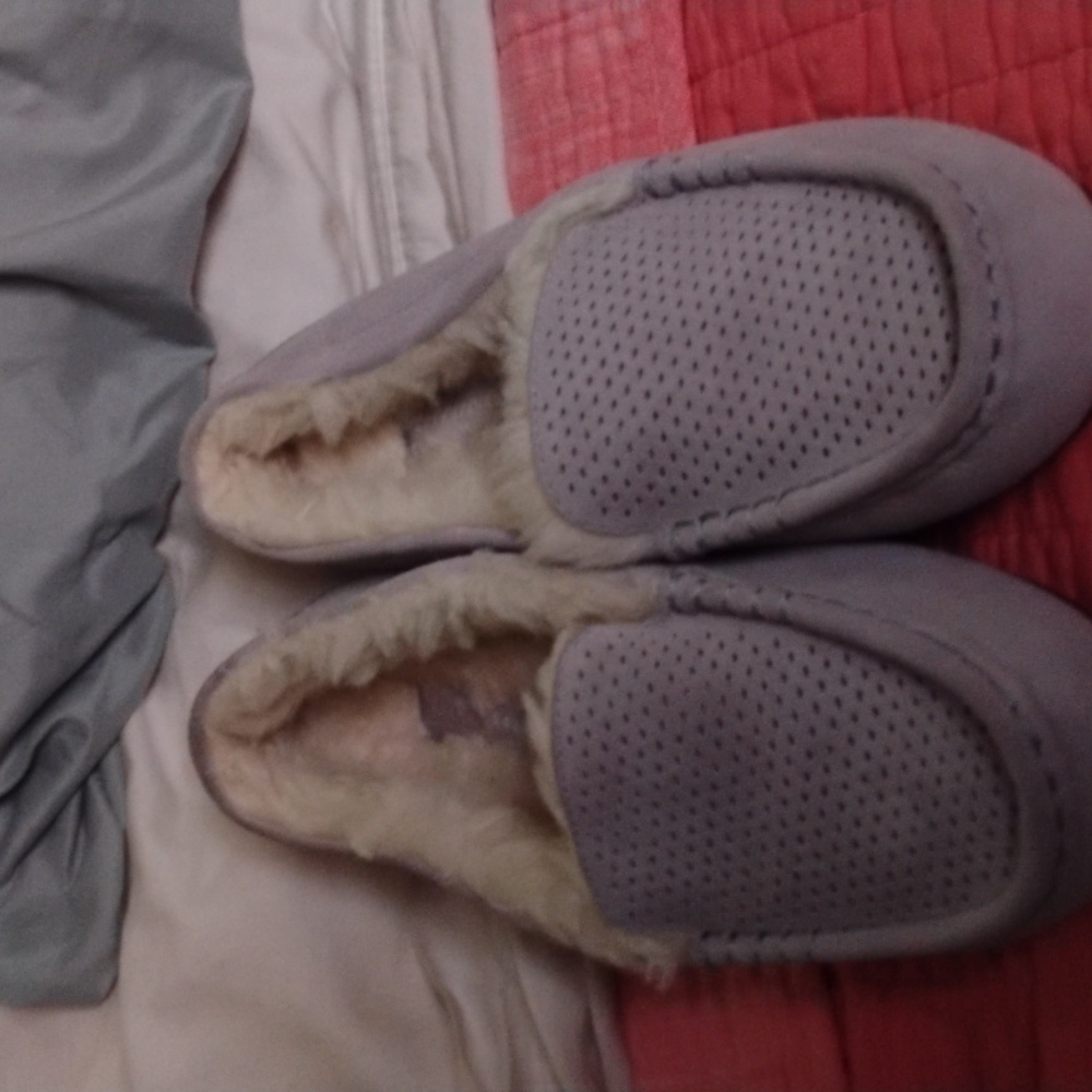 Cozy Gray Women's Slippers